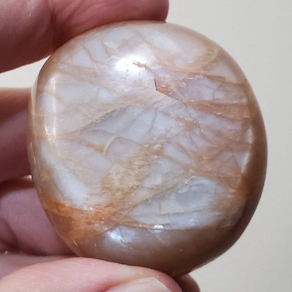 Peach Moonstone Crystal Palmstone 109 grams - Picture 3 of 9